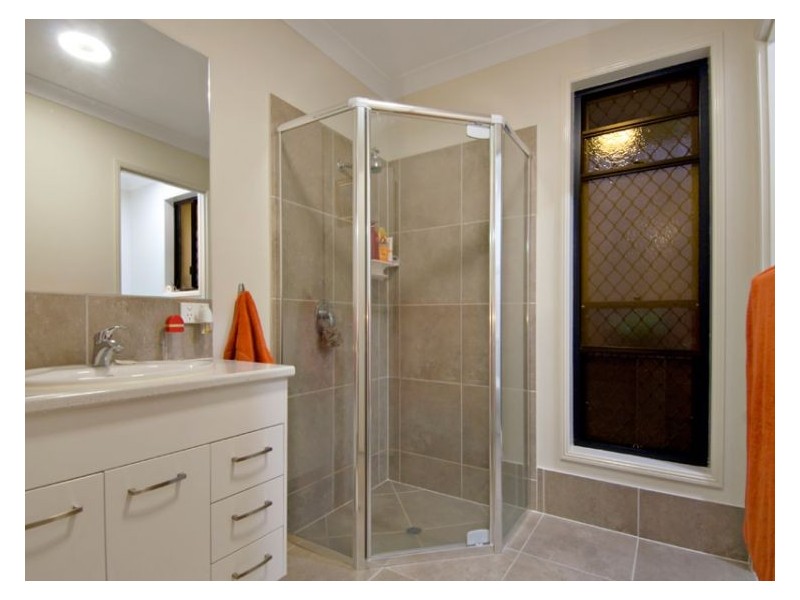 16 Koorawatha Lane, Palmwoods QLD 4555