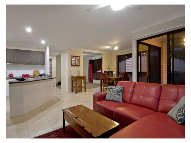 16 Koorawatha Lane, Palmwoods QLD 4555