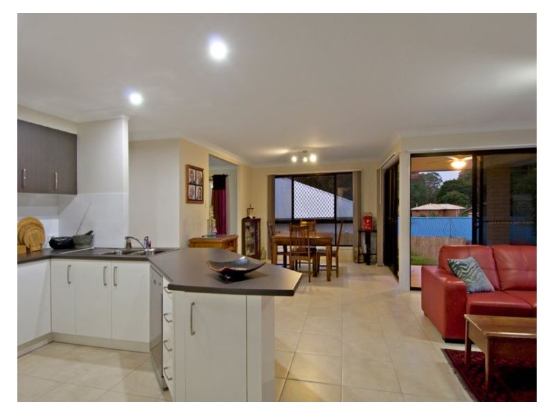 16 Koorawatha Lane, Palmwoods QLD 4555