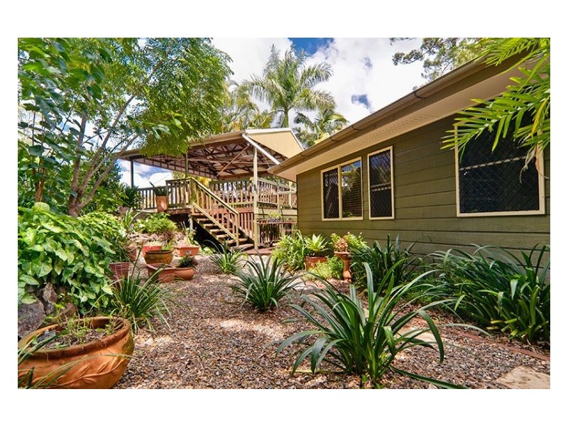 54 Hillcrest Avenue, Nambour QLD 4560