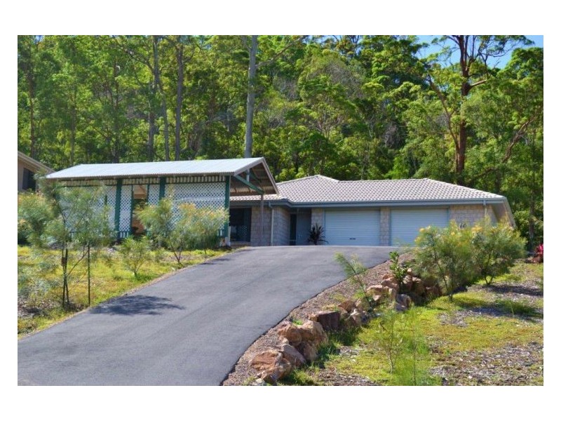 16 Tuckers Creek Drive, Nambour QLD 4560