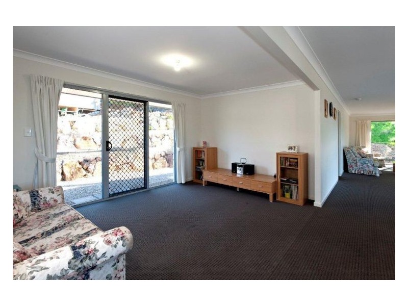 16 Tuckers Creek Drive, Nambour QLD 4560