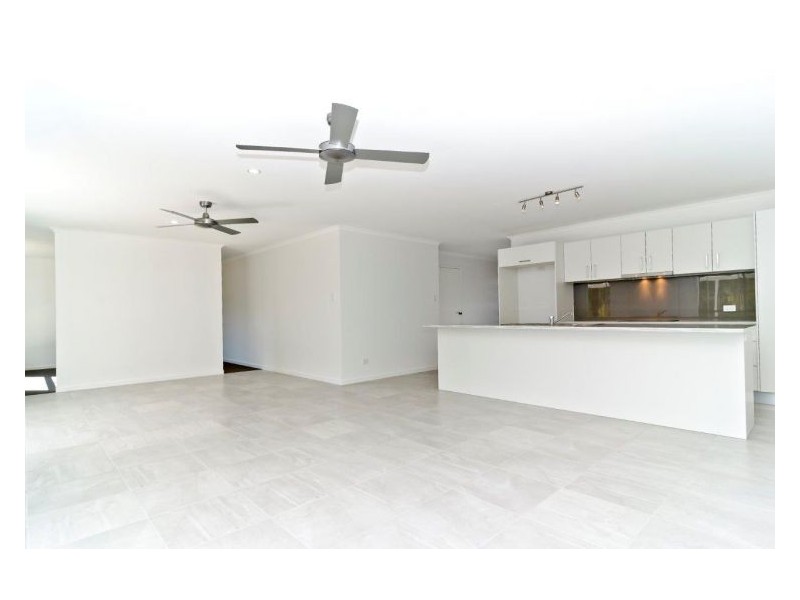 3 Grimes Terrace, Burnside QLD 4560