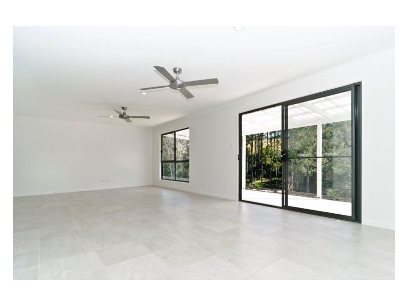 3 Grimes Terrace, Burnside QLD 4560