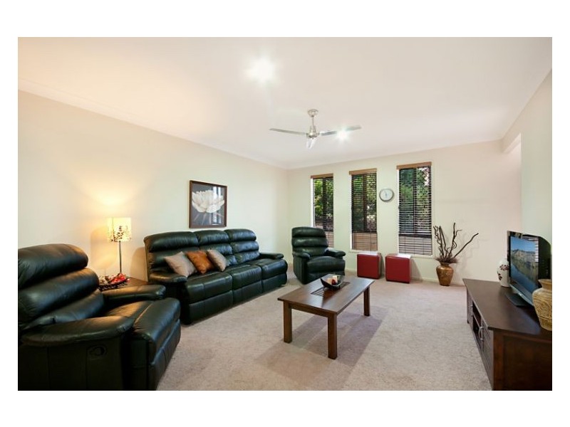 11 Tangerine Place, Palmwoods QLD 4555