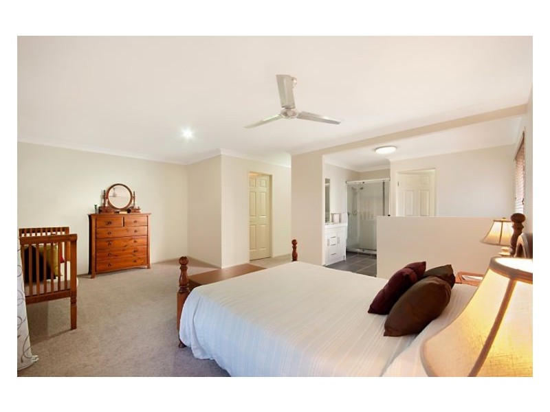 11 Tangerine Place, Palmwoods QLD 4555