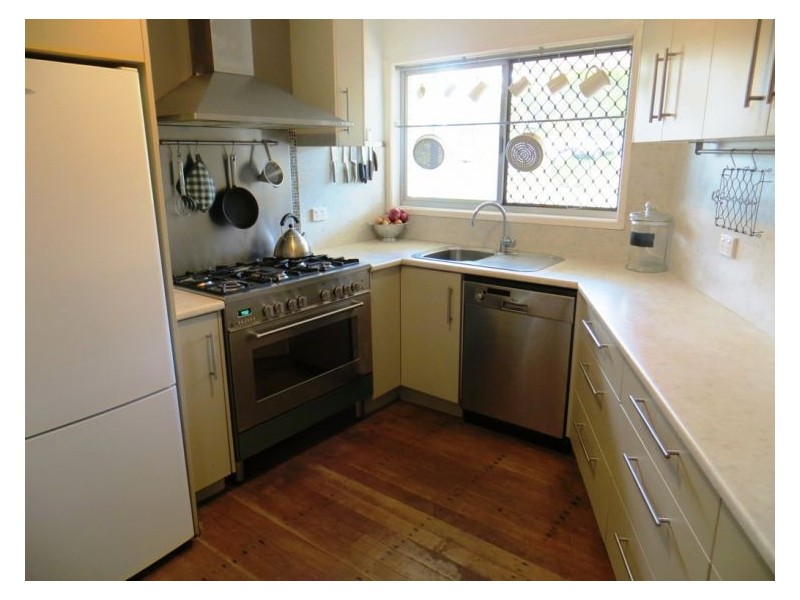 2 Conrad Court, Nambour QLD 4560