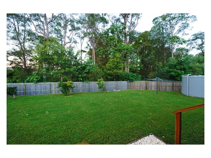 6 Aland Place, Palmwoods QLD 4555