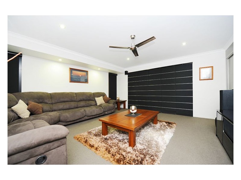 6 Aland Place, Palmwoods QLD 4555