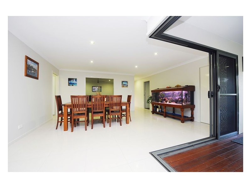 6 Aland Place, Palmwoods QLD 4555