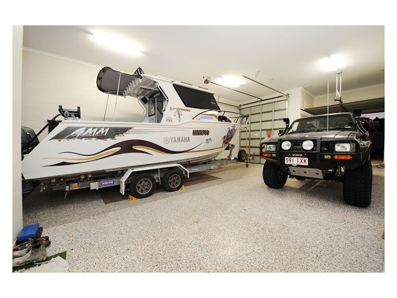 6 Aland Place, Palmwoods QLD 4555