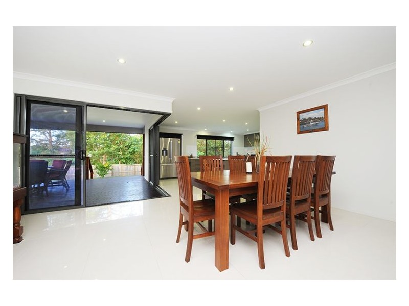 6 Aland Place, Palmwoods QLD 4555