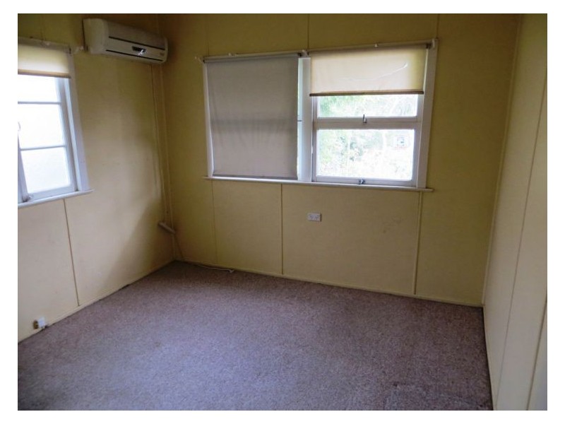15 Mount Pleasant Road, Nambour QLD 4560