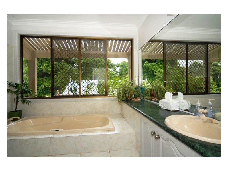 32 Glenrowan Close, Yandina QLD 4561