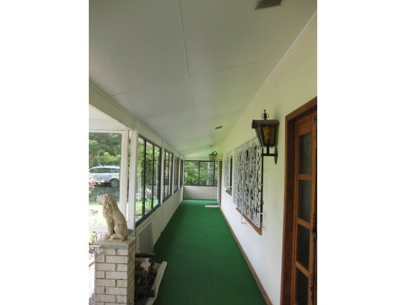 5 Angus Crescent, Kureelpa QLD 4560