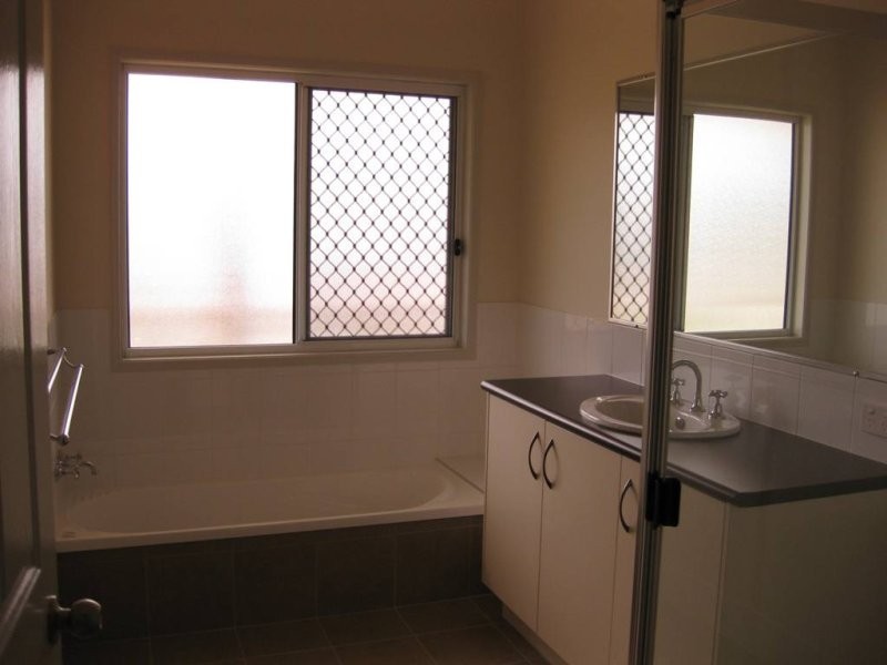 6 Kindal Court, Palmwoods QLD 4555