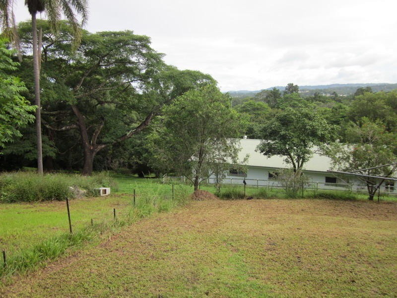 27 Blackall Terrace, Nambour QLD 4560