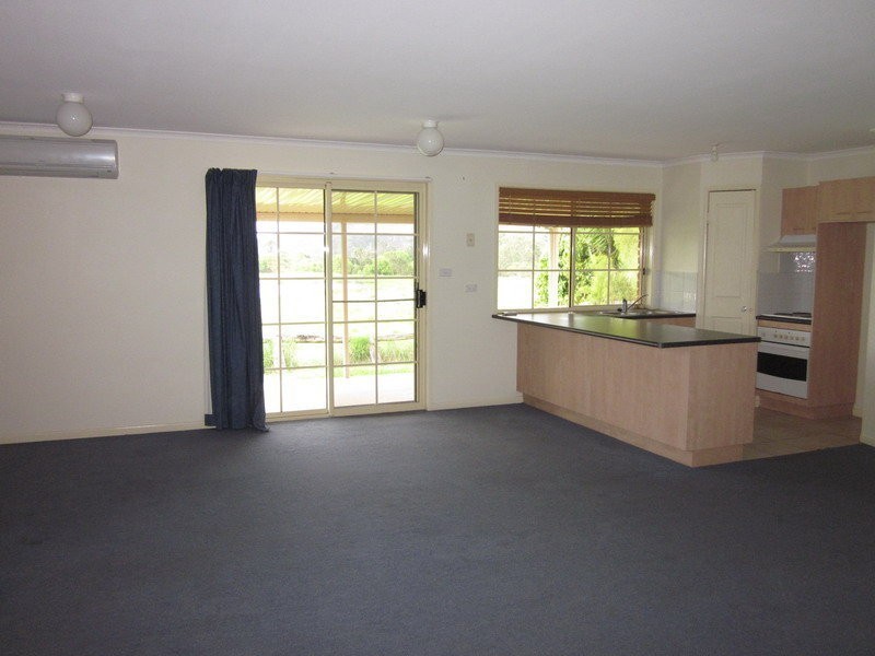 17 Yvonne Street, Highworth QLD 4560