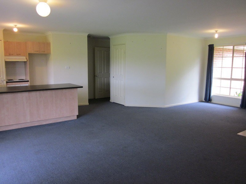 17 Yvonne Street, Highworth QLD 4560