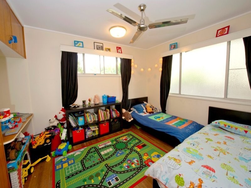 49 Oxleigh Crescent, Nambour QLD 4560