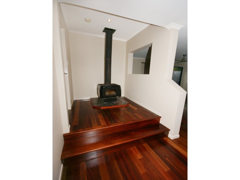3 Fernlea Street, Nambour QLD 4560
