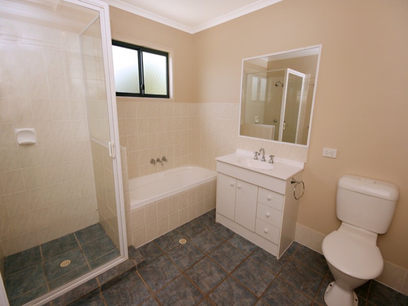3 Fernlea Street, Nambour QLD 4560