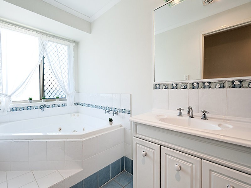 13 Haven Place, Yandina QLD 4561