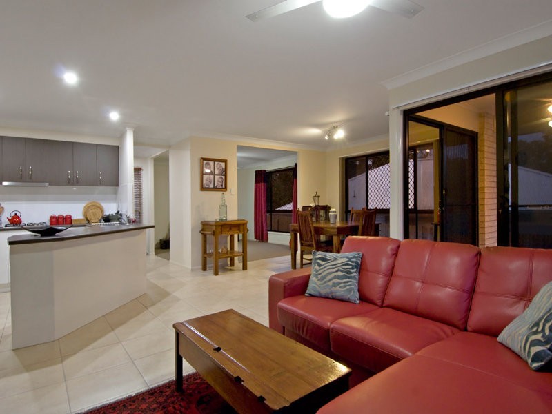 16 Koorawatha Lane, Palmwoods QLD 4555
