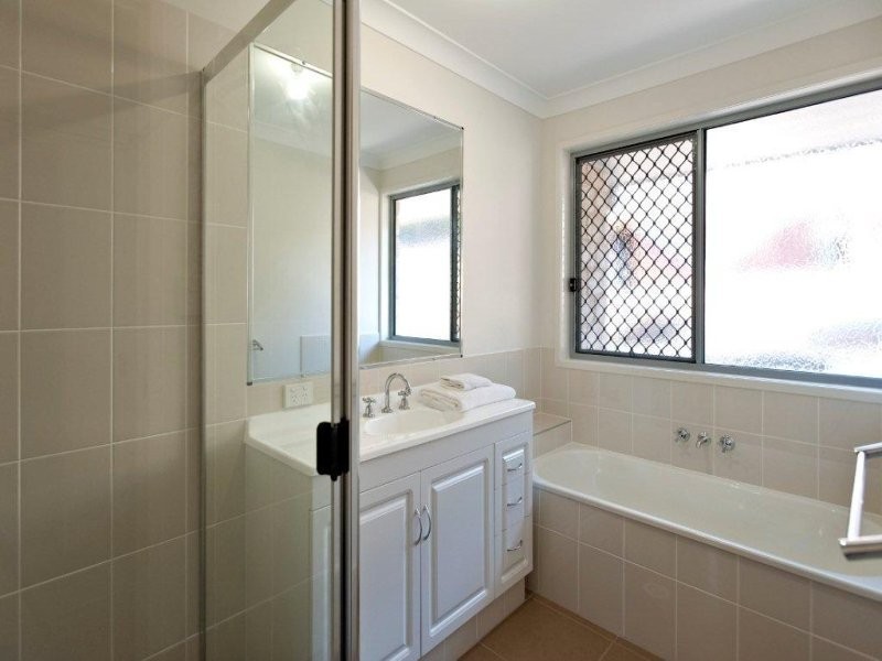 16 Tuckers Creek Drive, Nambour QLD 4560