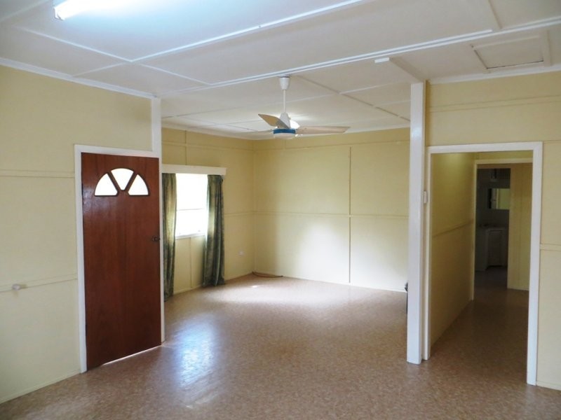 15 Mount Pleasant Road, Nambour QLD 4560