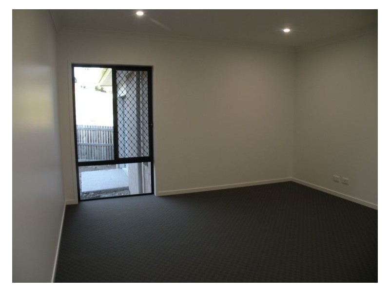 33 James Whalley Drive, Burnside QLD 4560