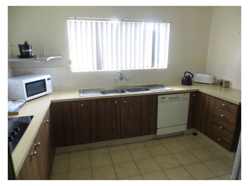 21 Pease Blossom Street, Coes Creek QLD 4560