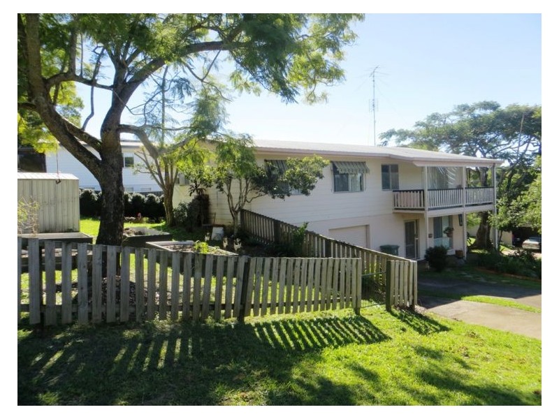 21 Pease Blossom Street, Coes Creek QLD 4560