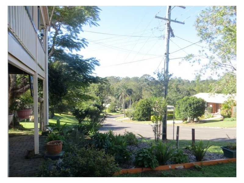 21 Pease Blossom Street, Coes Creek QLD 4560