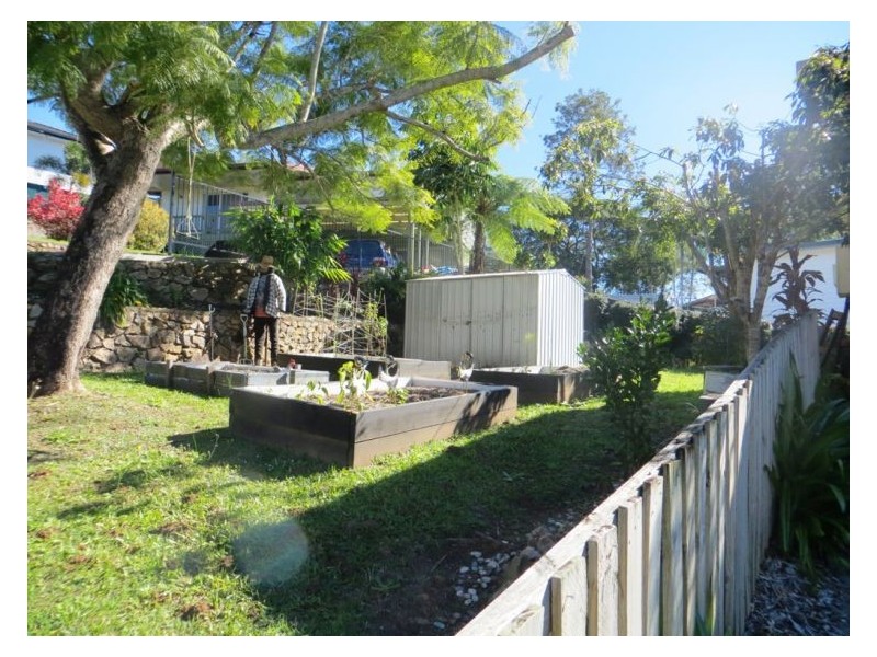 21 Pease Blossom Street, Coes Creek QLD 4560