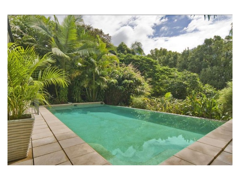 96 Carter Road, Nambour QLD 4560