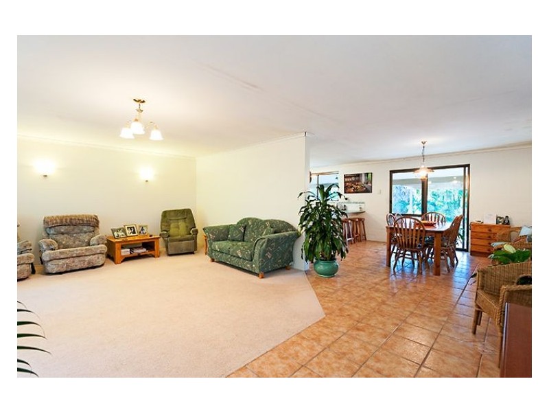 305 Petrie Creek Road, Rosemount QLD 4560