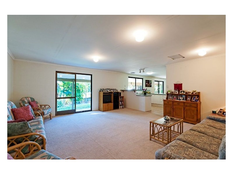 305 Petrie Creek Road, Rosemount QLD 4560