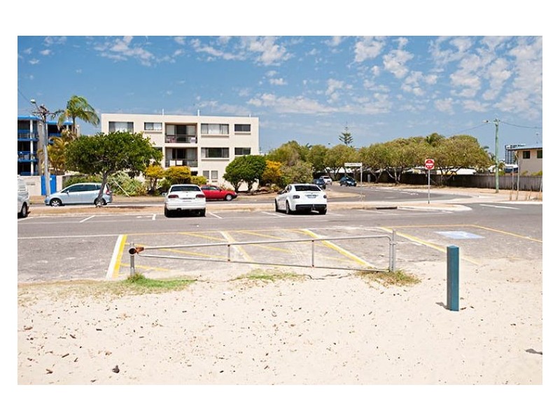 1/2 Alexandra Parade, Cotton Tree QLD 4558