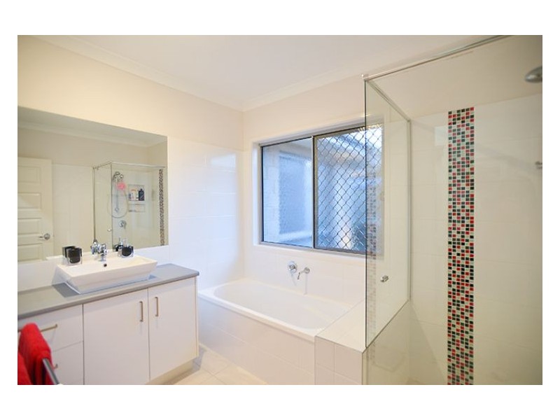 6 Impression Drive, Nambour QLD 4560