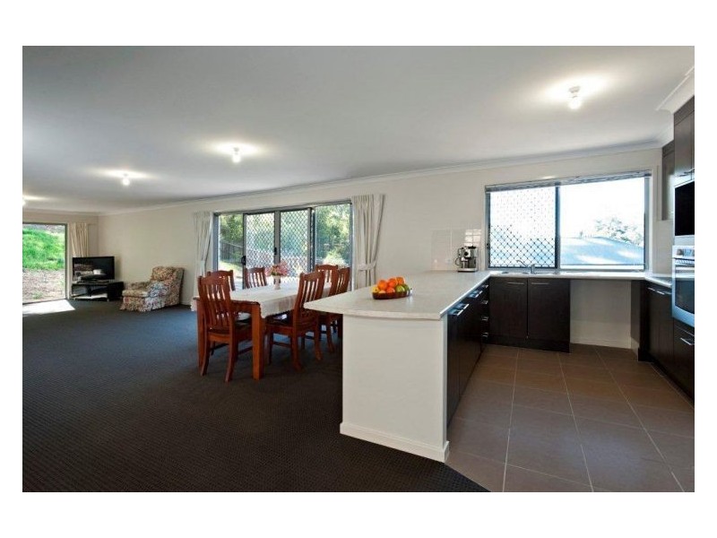 16 Tuckers Creek Drive, Nambour QLD 4560