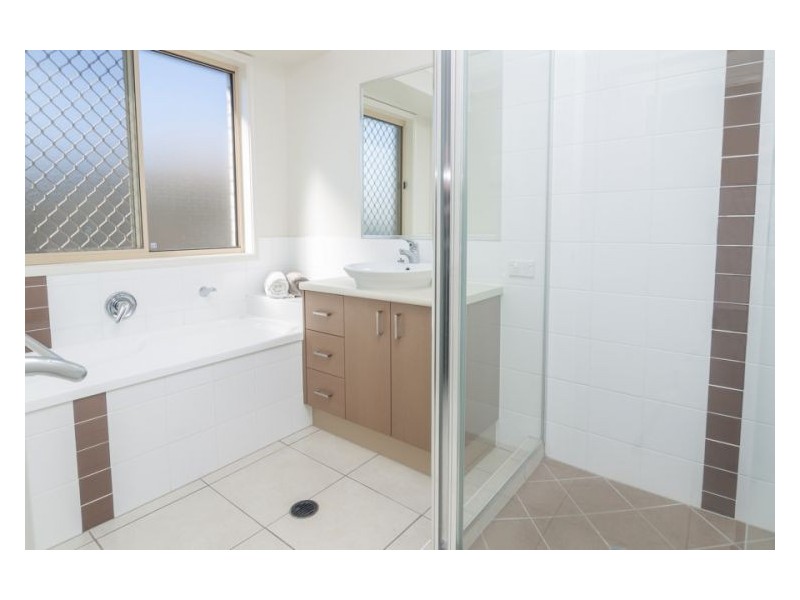 4 Peggy Road, Bellmere QLD 4510