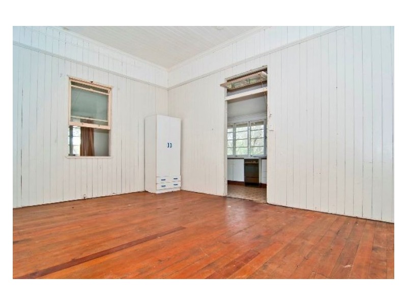 15 Magnolia Street, Nambour QLD 4560