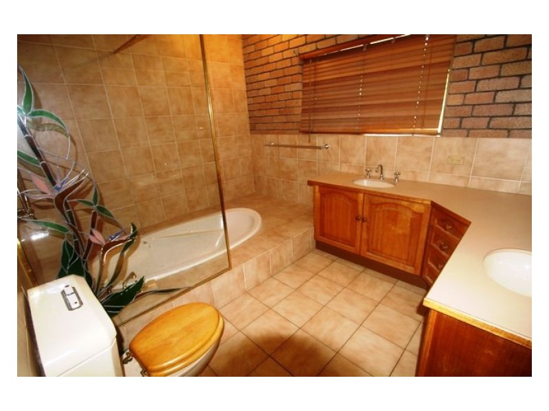 2 Nambour Connection Road, Woombye QLD 4559