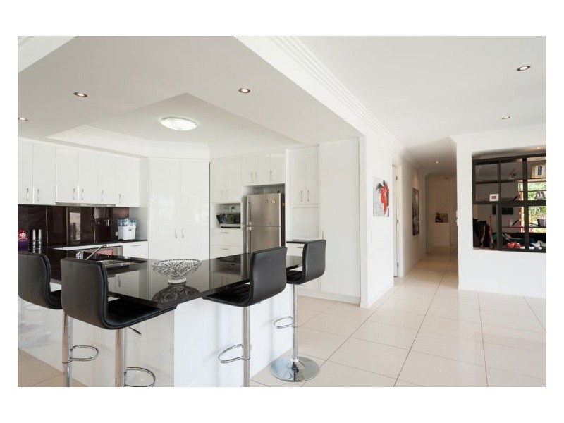 14 Veerings Crescent, Twin Waters QLD 4564