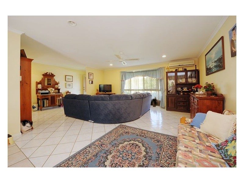 7 Muirfield Crescent, Nambour QLD 4560