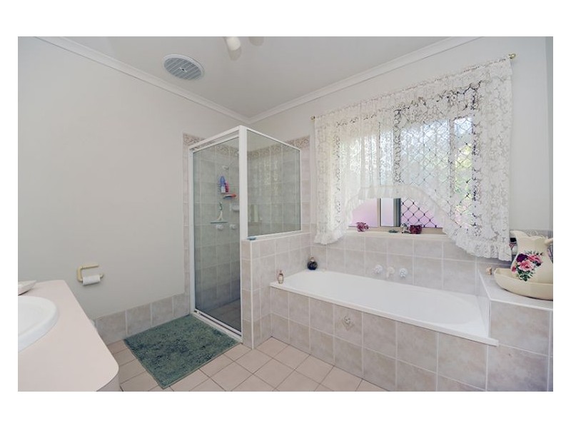 7 Muirfield Crescent, Nambour QLD 4560