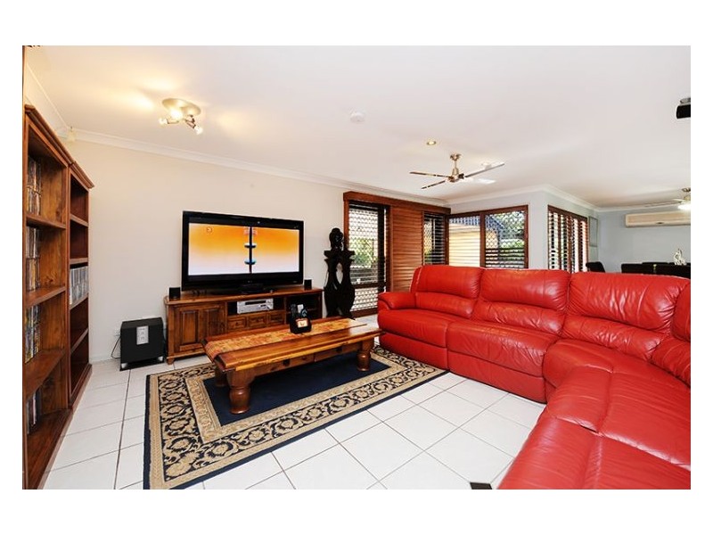 7 Parkview Road, Glass House Mountains QLD 4518