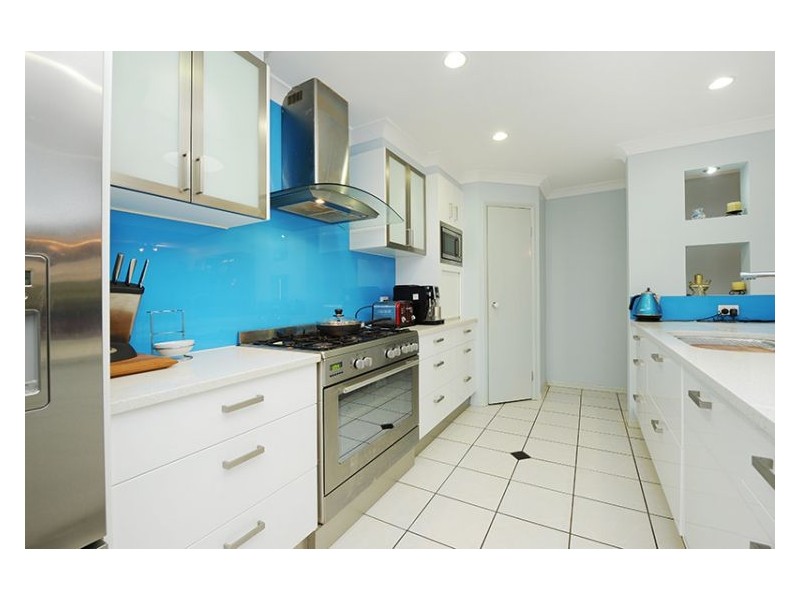 7 Parkview Road, Glass House Mountains QLD 4518