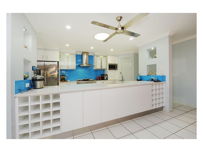 7 Parkview Road, Glass House Mountains QLD 4518